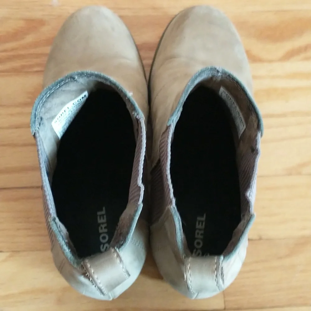 Sorel Joan of Arc wedge Chelsea leather‎ bootie